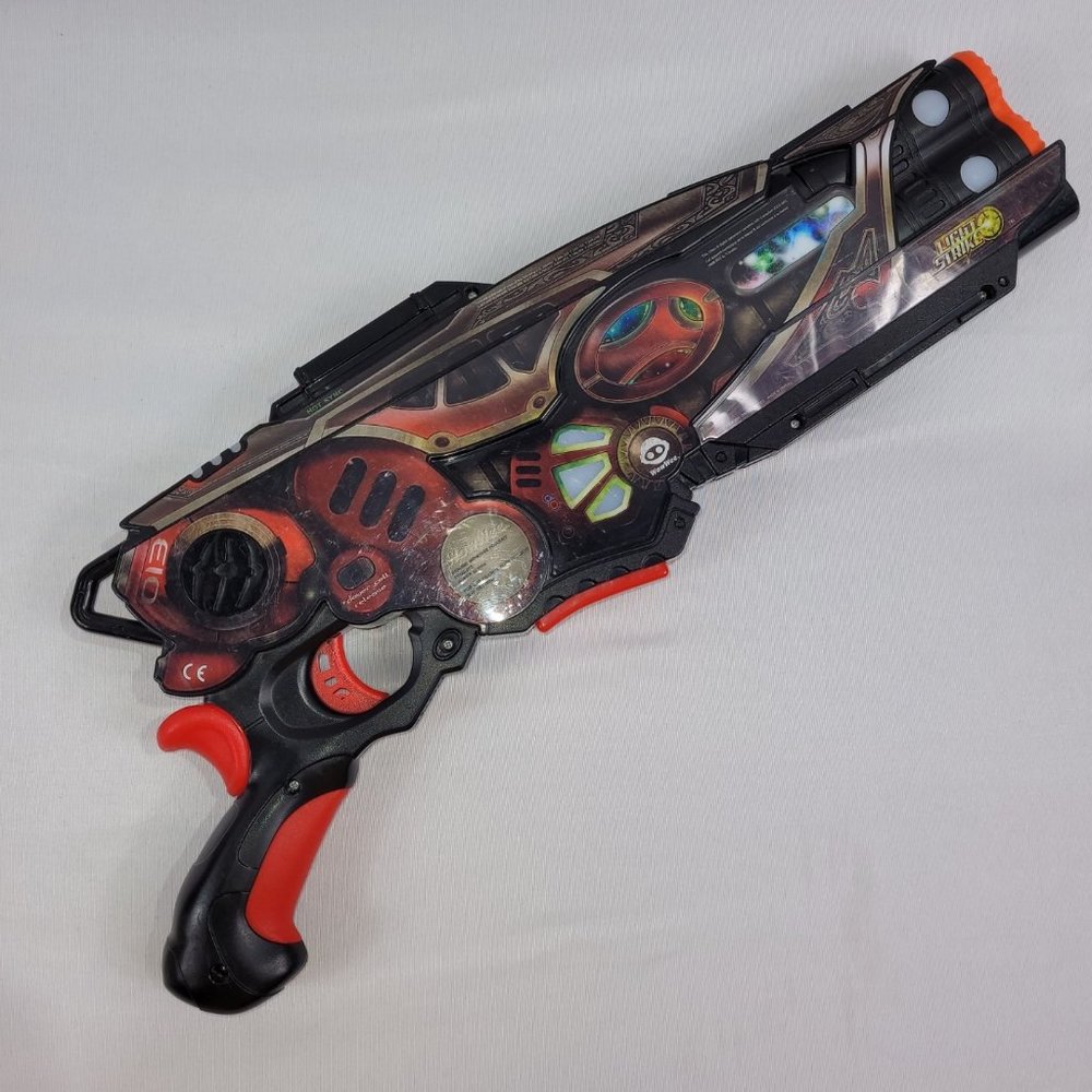 Light Strike Laser Tag 2010 Assault Striker Electronic Toy Gun WowWee Toys